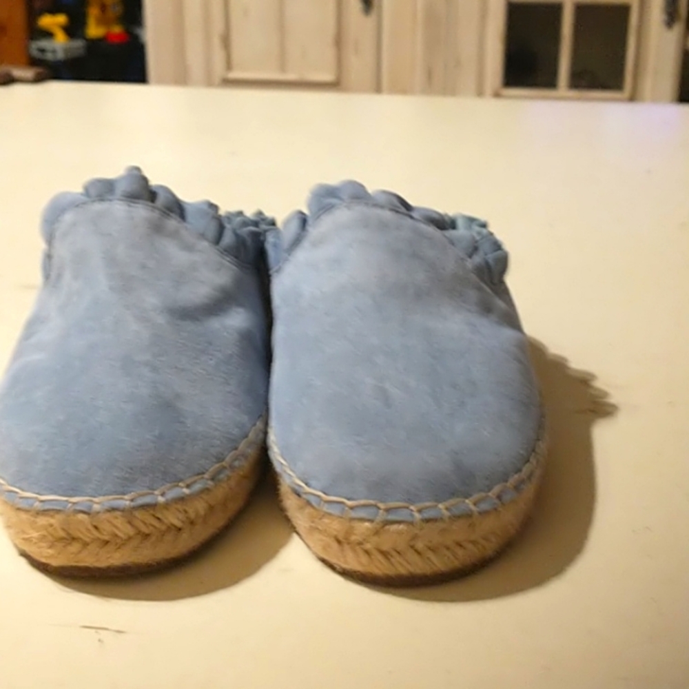 Kate Spade lt. Blue velvet shoes